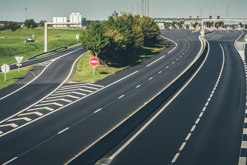 24M & 30M Wide Internal Roads